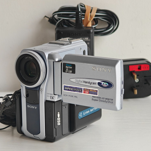 Sony digital handycam dcr pc9e - digital, dcr-pc9e