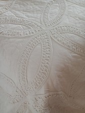 very pretty kingsize cream cotton lace quilted comforter~Beautiful~