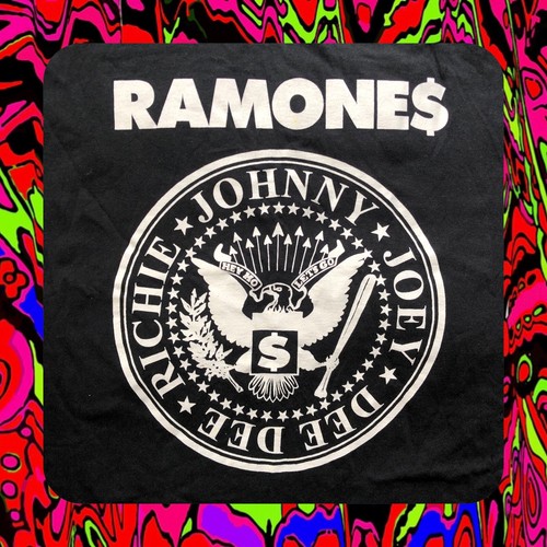 Unworn vintage ramones shirt - unworn,