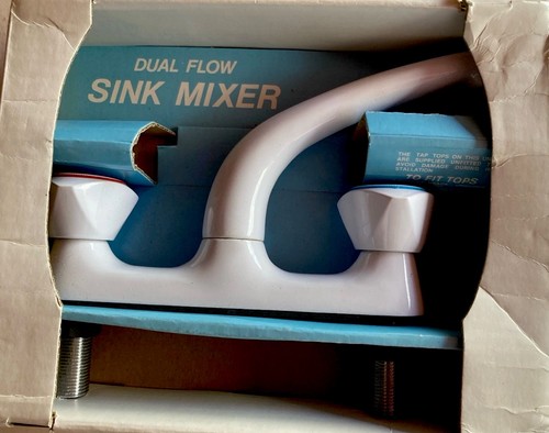 White dual flow sink - flow,