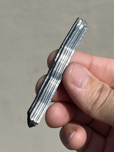 Stibnite crystal rod - stibnite, specimen