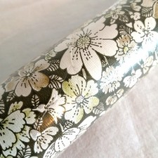 Vintage Green Cream CROWN daisy floral Pattern Wallpaper 10m Length 52cm Wide 