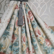 One Floral Vintage Door Curtain. Thermal Lining. 128cmW x 224cmL or 50"W x 88"D