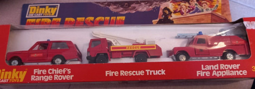 Dinky 304 fire - fire, set
