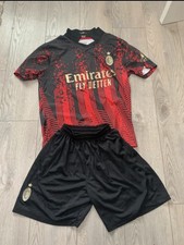 Ac Milan Medium Men’s Kit