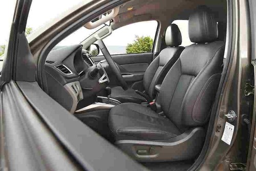 Mitsubishi l200 double cab - mitsubishi,