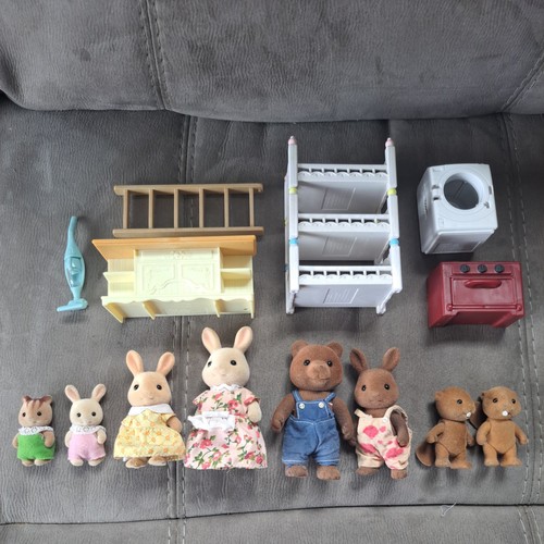 Sylvanian families figures - sylvanian,