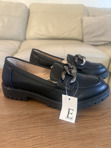 Black colour faux - , sturdy