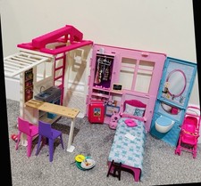 Barbie Dollhouse Carry Play