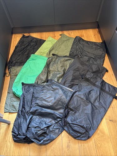 Job lot assorted dry bags - lot,