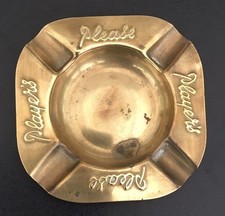 A VINTAGE “PLAYERS PLEASE” PRESSED BRASS PUB ASHTRAY ADVERTISING TOBACCIANA 