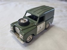 Die Cast Land Rover Decorative Series Defender Desk Clock Green