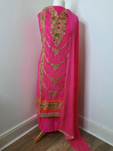 Indian pakistani punjabi - pakistani,