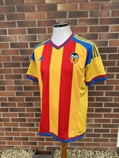 Valencia 2015/2016 Away