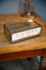Vintage U.S. Bond Cigar Glass