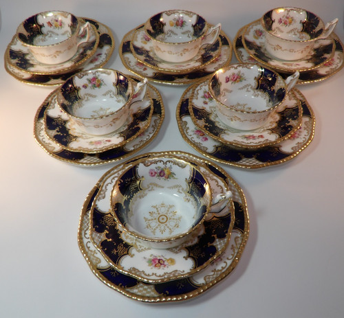 Coalport blue batwing trios - blue,
