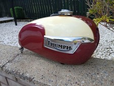 Triumph Bonneville T140v Maroon And Cream