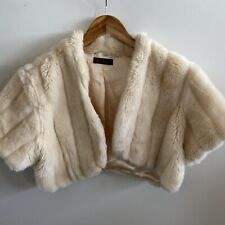 DEBUT Shrug Cream Faux Fur