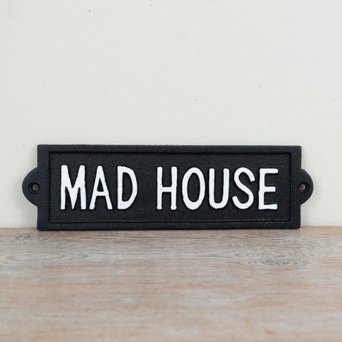 Mad house cast - house, wall