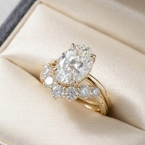 Tcw oval cut moissanite - 4.75,