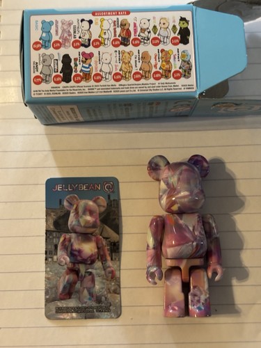 Bearbrick 100 series - 100%,
