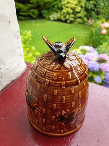 Vintage beehive honey pot - vintage, by