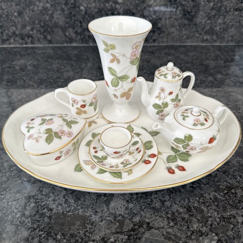 Wedgwood wild strawberry - wedgwood,