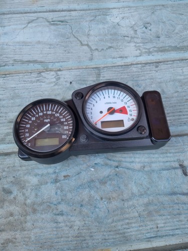 Suzuki gsxr 600 srad - gsxr, speedo/