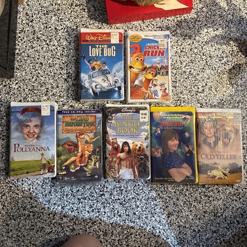 Sealed clamshell vhs lot 5 - lot, of