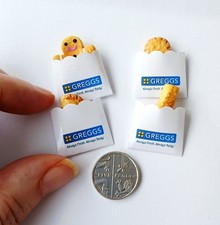 DOLLS HOUSE MINIATURE 1:12 *