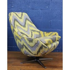 An Excellent Vintage Retro Mid Century Swivel Egg Chair Fully Restored 1950-60s