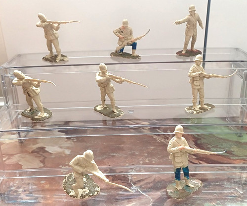 Conte collectables plastic - x,