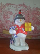 Royal Doulton Frosty Family Figurine 2003 'Mr Frosty's Special Gift' FF1