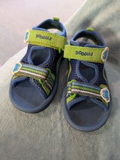 Clark’s Doodles Sandals 6F Hook & Loop Fastening Summer Shoes blue frogs