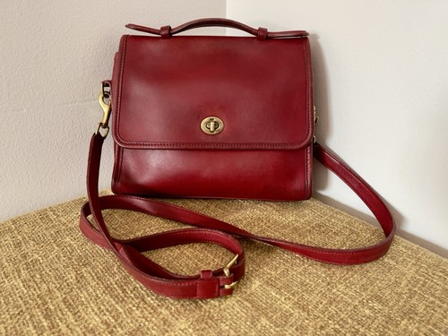 Vtg coach court red - coach,