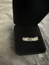 18ct gold 4.40 carat baguette