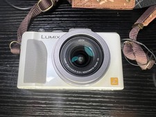 Panasonic Lumix DMC-LX5 Digital Camera (White)