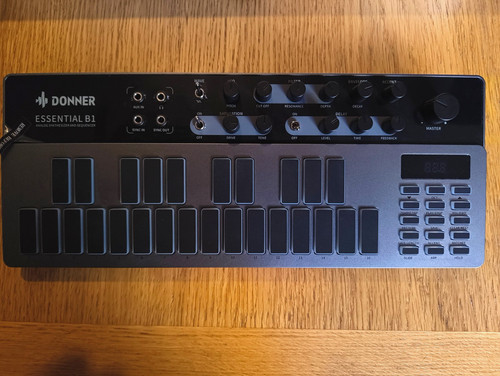 Donner analog bass rhythm - b1,