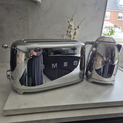 Smeg kettle and slice - smeg,