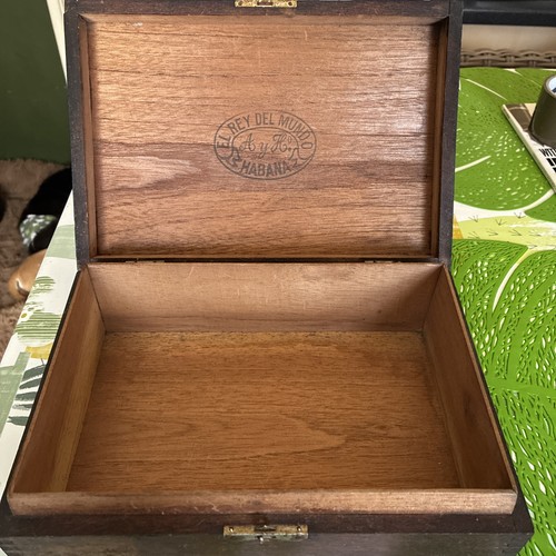Vintage cigar box ray - el.,