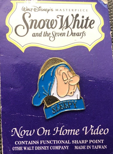 Disney pin 300 snow - snow, white