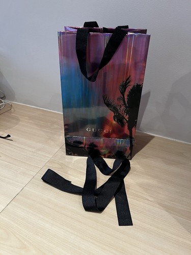 Authentic gucci gift - authentic,