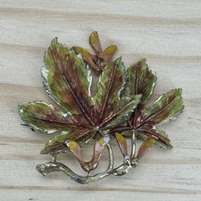 vintage Exquisite brooch