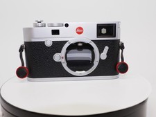 Leica M10 24MP Digital Camera Silver Chrome c/w inner and outer boxes