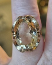 Beautiful 9ct Yellow Gold