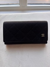 Chanel ORIGINAL NEW Black