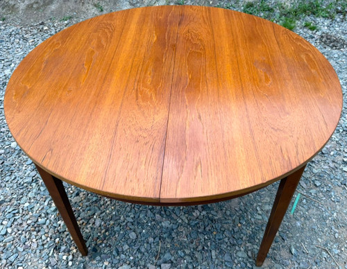 Round extending teak dining - round,