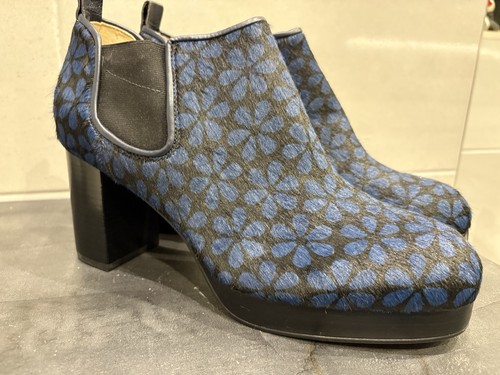 New size clarks - 8,