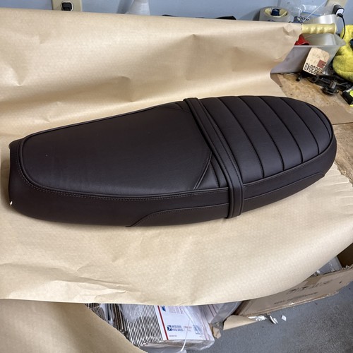 Triumph t120 brown seat - brown,
