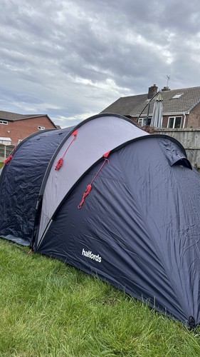 Halfords person urban tent - 4,